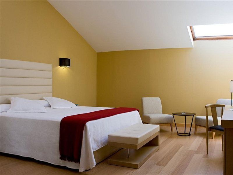 Nh Collection Palacio De Oquendo 4* Caces