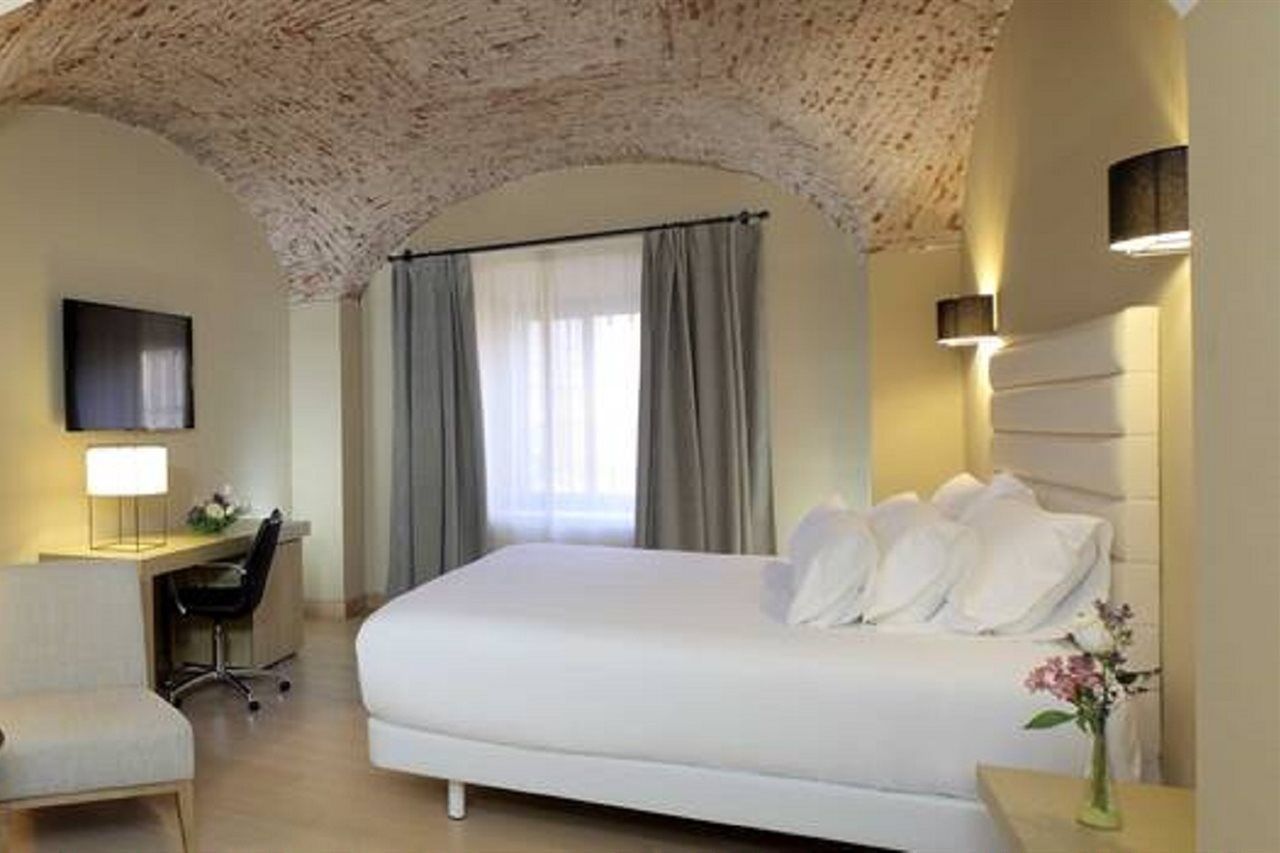 Nh Collection Palacio De Oquendo Hotel Caces